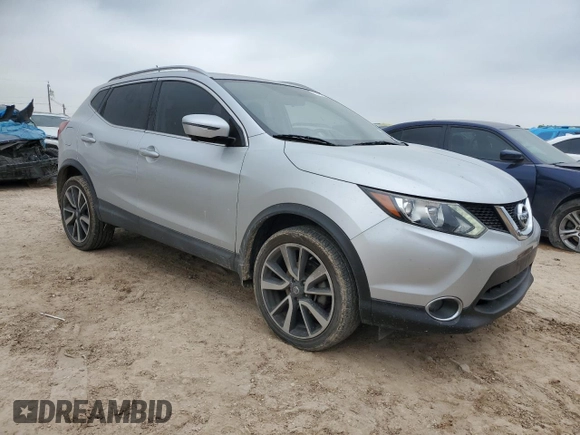 2017 Nissan Rogue SL with VIN JN1BJ1CP4HW031123, listed as a Copart auction lot 51189205 with 44,720 mi miles and Clean title. Bid and sale history available at DreamBid. Image 4.