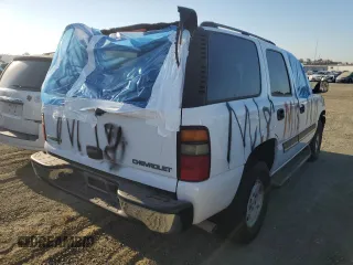 2004 Chevrolet Tahoe LS with VIN 1GNEC13V54J326622, listed as a Copart auction lot 73164854 with 241,083 mi miles and Salvage Title. Bid and sale history available at carsss.com. Image 3.
