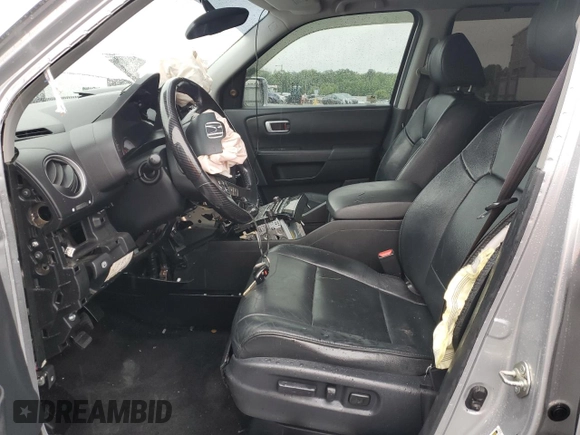 2013 Honda Pilot Touring z VIN 5FNYF4H99DB083396, wystawiony jako Copart lot #58728975 z przebiegiem Nie podano mil oraz Czysty tytuł • Clean title. Historia ofert i sprzedaży dostępna na DreamBid. Obrazek 7.