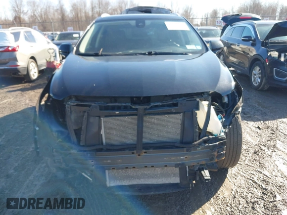 2019 Cadillac XT5 Premium Luxury AWD z VIN 1GYKNFRS1KZ250468, wystawiony jako IAAI lot #41764152 z przebiegiem 107 918 mil mil oraz . Historia ofert i sprzedaży dostępna na DreamBid. Obrazek 6.