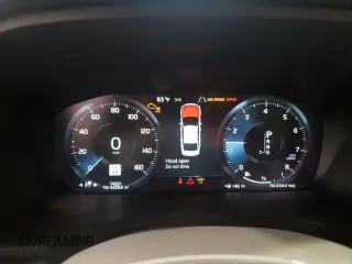 2019 Volvo S90 Momentum с VIN LVY102AKXKP083682, выставлен на аукционе Copart как лот 51081945 с пробегом 74 201 миль миль и Списание • Salvage title. История ставок и продаж доступна на DreamBid. Изображение 9.