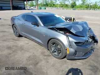 2021 Chevrolet Camaro 1LT z VIN 1G1FB1RS6M0136517, wystawiony jako IAAI lot #42302558 z przebiegiem 95 803 mil mil oraz . Historia ofert i sprzedaży dostępna na DreamBid. Obrazek 1.