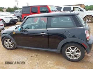 2012 MINI Hardtop with VIN WMWSU3C58CT540024, listed as a IAAI auction lot 42365569 with 103,274 mi miles and . Bid and sale history available at DreamBid. Image 14.