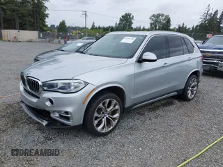 2017 BMW X5 xDrive35i z VIN 5UXKR0C34H0V83929, wystawiony jako IAAI lot #42204786 z przebiegiem 67 203 mil mil oraz . Historia ofert i sprzedaży dostępna na DreamBid. Obrazek 2.