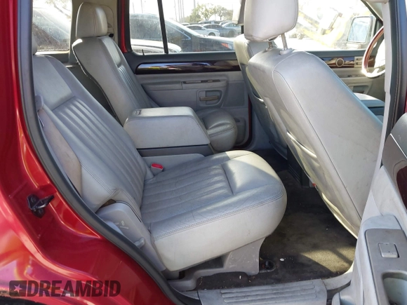 2004 Lincoln Aviator Luxury z VIN 5LMEU88H24ZJ52553, wystawiony jako IAAI lot #41715408 z przebiegiem 100 920 mil mil oraz . Historia ofert i sprzedaży dostępna na DreamBid. Obrazek 8.