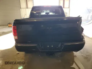 2018 Ram 1500 Express z VIN 3C6RR7KG7JG235452, wystawiony jako Copart lot #45942225 z przebiegiem 85 719 mil mil oraz Szkoda całkowita • Salvage title. Historia ofert i sprzedaży dostępna na DreamBid. Obrazek 6.