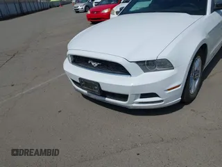 2014 Ford Mustang V6 with VIN 1ZVBP8AMXE5245688, listed as a IAAI auction lot 42074539 with 146,028 mi miles. Bid and sale history available at carsss.com. Image 6.