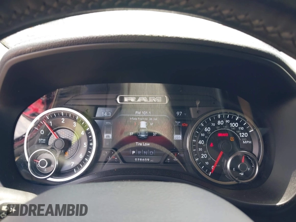 2019 Ram 1500 Laramie z VIN 1C6SRFJTXKN652650, wystawiony jako IAAI lot #42553987 z przebiegiem 78 609 mil mil oraz . Historia ofert i sprzedaży dostępna na DreamBid. Obrazek 7.