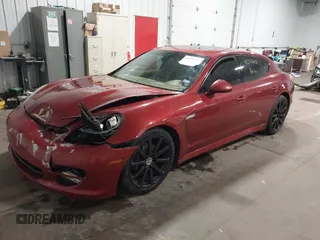 2011 Porsche Panamera с VIN WP0AA2A70BL020775, выставлен на аукционе IAAI как лот 42310608 с пробегом 101 802 миль миль и . История ставок и продаж доступна на DreamBid. Изображение 17.
