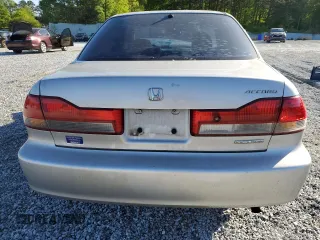 2002 Honda Accord SE с VIN 1HGCG56792A069620, выставлен на аукционе Copart как лот 53263115 с пробегом 250 637 миль миль и Списание • Salvage title. История ставок и продаж доступна на DreamBid. Изображение 6.