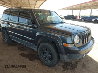 2016 Jeep Patriot Sport SE with VIN 1C4NJPBA5GD562173, listed as a IAAI auction lot 42240239 with 137,944 mi miles and . Bid and sale history available at DreamBid. Image 1.