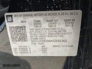2019 Chevrolet Silverado 1500 LT with VIN 3GCUYDEDXKG192362, listed as a IAAI auction lot 41451087 with 1 mi miles. Bid and sale history available at carsss.com. Image 9.