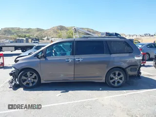 2016 Toyota Sienna SE с VIN 5TDXK3DC4GS708290, выставлен на аукционе IAAI как лот 41851812 с пробегом 136 544 миль миль и . История ставок и продаж доступна на DreamBid. Изображение 14.