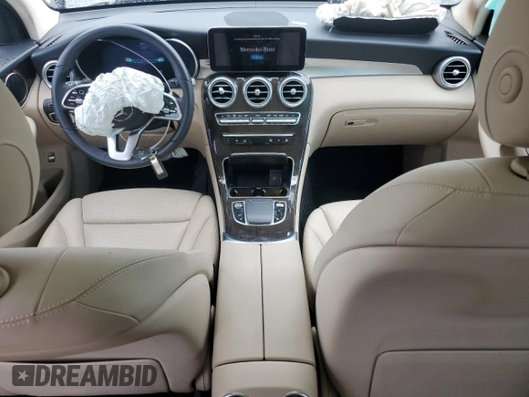 2020 Mercedes-Benz GLC 300 with VIN WDC0G8DB6LF726012, listed as a Copart auction lot 61417835 with 37,688 mi miles and Salvage title. Bid and sale history available at DreamBid. Image 8.