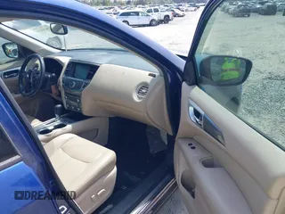 2017 Nissan Pathfinder S with VIN 5N1DR2MN4HC603631, listed as a IAAI auction lot 41901005 with 138,432 mi miles. Bid and sale history available at carsss.com. Image 5.