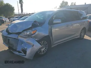 2020 Toyota Sienna XLE Auto Access Seat with VIN 5TDYZ3DC0LS049229, listed as a IAAI auction lot 41635807 with 102,674 mi miles. Bid and sale history available at carsss.com. Image 17.