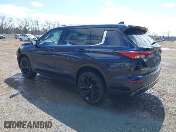 2022 Mitsubishi Outlander SE z VIN JA4J4UA89NZ077502, wystawiony jako IAAI lot #41897917 z przebiegiem 26 045 mil mil oraz . Historia ofert i sprzedaży dostępna na DreamBid. Obrazek 3.