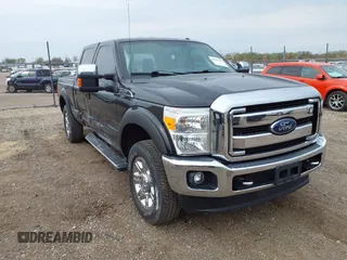 2016 Ford F-250 Lariat z VIN 1FT7W2B61GEC21839, wystawiony jako IAAI lot #42055406 z przebiegiem 174 223 mil mil oraz . Historia ofert i sprzedaży dostępna na DreamBid. Obrazek 1.