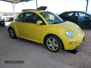 2002 Volkswagen New Beetle Coupe GLS with VIN 3VWCD21C62M452604, listed as a Copart auction lot 44464965 with 143,752 mi miles and Clean Title. Bid and sale history available at carsss.com. Image 4.