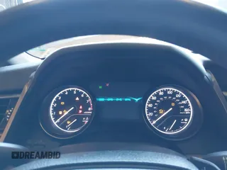 2023 Toyota Camry SE z VIN 4T1G11BK4PU093457, wystawiony jako IAAI lot #42061933 z przebiegiem 21 275 mil mil oraz . Historia ofert i sprzedaży dostępna na DreamBid. Obrazek 7.