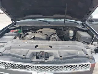 2011 Chevrolet Suburban LT with VIN 1GNSCJE03BR255374, listed as a IAAI auction lot 41909327 with 279,698 mi miles. Bid and sale history available at carsss.com. Image 10.