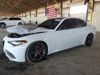 2019 Alfa Romeo Giulia Ti Sport с VIN ZARFAMBN7K7606337, выставлен на аукционе Copart как лот 62348415 с пробегом 43 709 миль миль и Списание • Salvage title. История ставок и продаж доступна на DreamBid. Изображение 1.