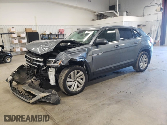 2021 Volkswagen Atlas SE with VIN 1V2KC2CAXMC219681, listed as a Copart auction lot 37899103 with 18,919 mi miles and Salvage title. Bid and sale history available at DreamBid. Image 1.