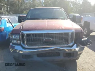 2001 Ford Excursion XLT with VIN 1FMNU41S91EB00633, listed as a Copart auction lot 82747134 with 334,564 mi miles and Salvage Title. Bid and sale history available at DreamBid. Image 5.