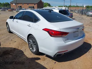 2015 Hyundai Genesis 3.8L z VIN KMHGN4JE4FU071605, wystawiony jako IAAI lot #42051797 z przebiegiem 155 814 mil mil oraz . Historia ofert i sprzedaży dostępna na DreamBid. Obrazek 3.