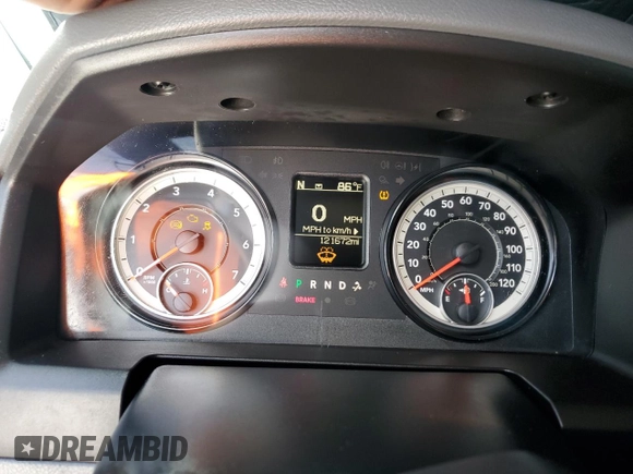 2018 Ram 1500 Express z VIN 3C6JR6AT6JG158188, wystawiony jako Copart lot #43374665 z przebiegiem 121 672 mil mil oraz Szkoda całkowita • Salvage title. Historia ofert i sprzedaży dostępna na DreamBid. Obrazek 9.
