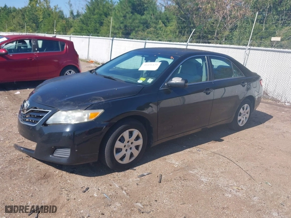 2011 Toyota Camry LE with VIN 4T4BF3EK1BR171386, listed as a IAAI auction lot 40456420 with 312,495 mi miles. Bid and sale history available at carsss.com. Image 17.