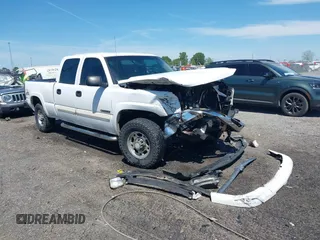 2007 Chevrolet Silverado 1500HD LS z VIN 1GCGK13UX7F199725, wystawiony jako IAAI lot #42098940 z przebiegiem Nie podano mil oraz . Historia ofert i sprzedaży dostępna na DreamBid. Obrazek 1.
