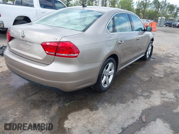 2015 Volkswagen Passat 1.8T Limited Edition with VIN 1VWAT7A32FC120769, listed as a IAAI auction lot 42013547 with 61,451 mi miles. Bid and sale history available at carsss.com. Image 4.