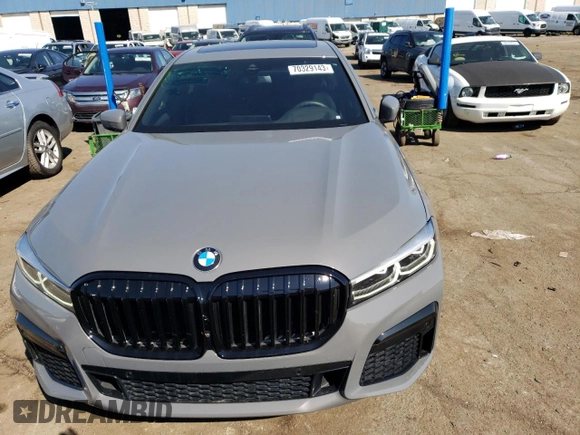 2020 BMW 7 Series 740i xDrive with VIN WBA7T4C03LCD02216, listed as a Copart auction lot 70329143 with 22,696 mi miles. Bid and sale history available at carsss.com. Image 5.