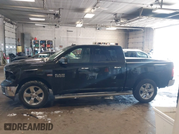 2017 Ram 1500 Big Horn z VIN 3C6RR7LT5HG543628, wystawiony jako IAAI lot #41629303 z przebiegiem 111 373 mil mil oraz . Historia ofert i sprzedaży dostępna na DreamBid. Obrazek 15.