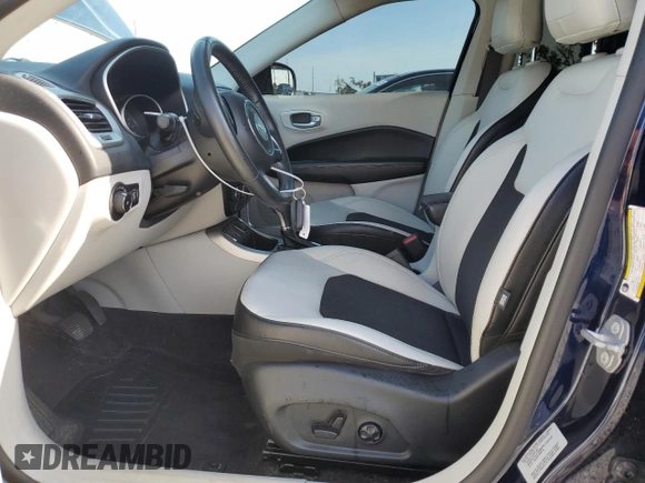 2018 Jeep Compass Latitude with VIN 3C4NJCBB5JT125048, listed as a Copart auction lot 54933965 with 82,266 mi miles and Salvage Title. Bid and sale history available at DreamBid. Image 7.