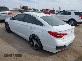 2015 Hyundai Sonata SE z VIN 5NPE24AFXFH235205, wystawiony jako IAAI lot #41596454 z przebiegiem 66 461 mil mil oraz . Historia ofert i sprzedaży dostępna na DreamBid. Obrazek 3.