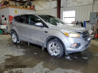 2017 Ford Escape SE with VIN 1FMCU9G98HUC02952, listed as a Copart auction lot 44396025 with 118,973 mi miles and Salvage Title. Bid and sale history available at carsss.com. Image 4.