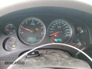 2008 GMC Sierra Denali z VIN 2GTEC638581195286, wystawiony jako Copart lot #51248935 z przebiegiem 216 464 mil mil oraz Szkody całkowita. Historia ofert i sprzedaży dostępna na DreamBid. Obrazek 9.
