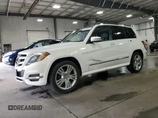 2015 Mercedes-Benz GLK with VIN WDCGG8JB3FG346319, listed as a Copart auction lot 50708155 with 171,112 mi miles and Salvage Title. Bid and sale history available at carsss.com. Image 1.