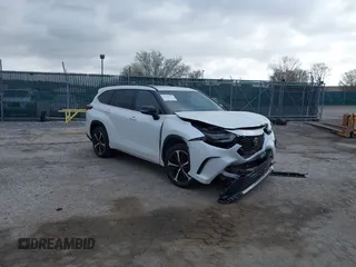 2022 Toyota Highlander XSE z VIN 5TDJZRBH9NS184490, wystawiony jako IAAI lot #41908555 z przebiegiem 83 182 mil mil oraz . Historia ofert i sprzedaży dostępna na DreamBid. Obrazek 1.