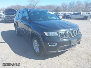 2018 Jeep Grand Cherokee Laredo E with VIN 1C4RJFAG4JC267676, listed as a IAAI auction lot 41757745 with 108,123 mi miles. Bid and sale history available at carsss.com. Image 1.