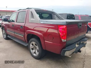 2005 Chevrolet Avalanche LT with VIN 3GNEC12Z25G295823, listed as a IAAI auction lot 42470920 with 191,360 mi miles and . Bid and sale history available at DreamBid. Image 3.