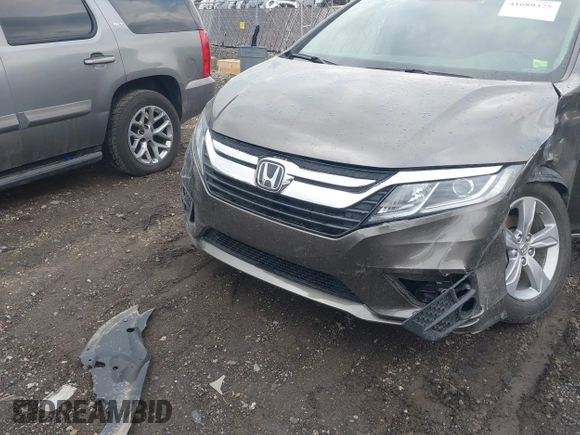 2020 Honda Odyssey EX-L with VIN 5FNRL6H74LB024598, listed as a IAAI auction lot 41689375 with 62,686 mi miles. Bid and sale history available at carsss.com. Image 6.
