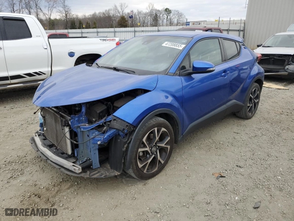 2020 Toyota C-HR LE with VIN JTNKHMBX9L1085174, listed as a Copart auction lot 47208855 with 75,917 mi miles and Salvage Title. Bid and sale history available at carsss.com. Image 1.