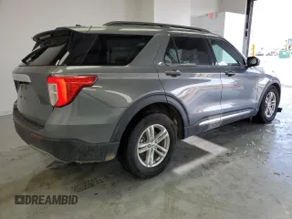 2023 Ford Explorer XLT with VIN 1FMSK7DH4PGB71018, listed as a Copart auction lot 41675285 with 28,314 mi miles and Clean Title. Bid and sale history available at carsss.com. Image 3.