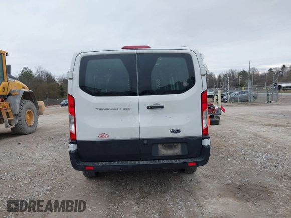 2019 Ford Transit с VIN 1FTYR1ZM8KKB50045, выставлен на аукционе IAAI как лот 41467897 с пробегом 106 525 миль миль и . История ставок и продаж доступна на DreamBid. Изображение 16.
