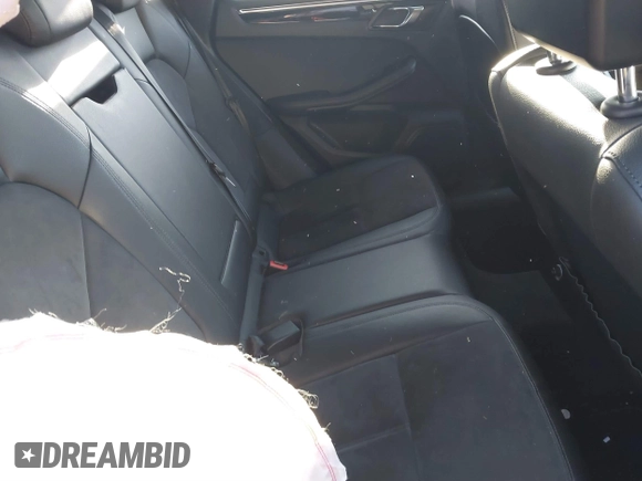 2015 Porsche Macan S with VIN WP1AB2A53FLB52686, listed as a IAAI auction lot 41769132 with 55,127 mi miles. Bid and sale history available at carsss.com. Image 8.