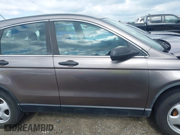 2011 Honda CR-V LX с VIN 5J6RE4H32BL038842, выставлен на аукционе IAAI как лот 42296331 с пробегом 133 306 миль миль и . История ставок и продаж доступна на DreamBid. Изображение 14.