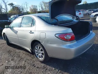 2004 Lexus ES 350 with VIN JTHBA30G545040425, listed as a IAAI auction lot 42142301 with Not Provided miles and . Bid and sale history available at DreamBid. Image 3.
